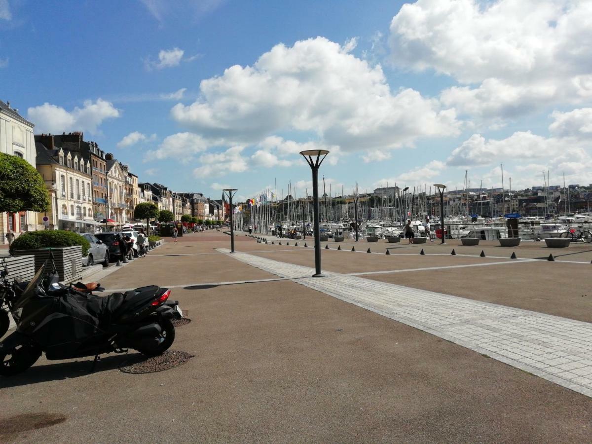 Appartement De La Place Dieppe Buitenkant foto